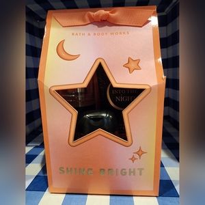 BATH & BODY WORKS INTO THE NIGHT MINI GIFT SET